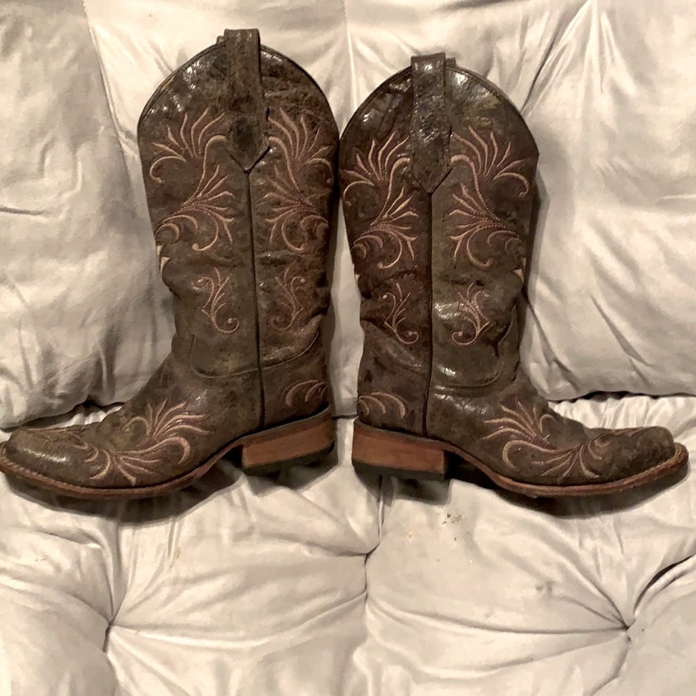 Distressed Cowgirl boots